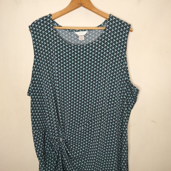 CJ Banks Top Blue Geoemtric Stretch Sleeveless - Picture 2 of 8